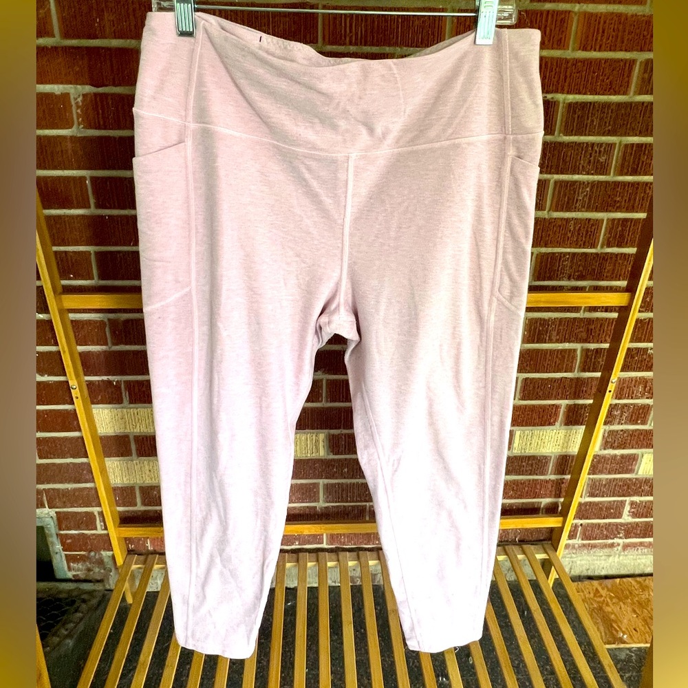 Light pink VS leggings